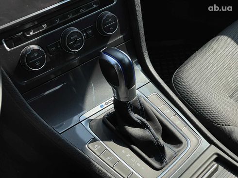 Volkswagen e-Golf 2018 черный - фото 19
