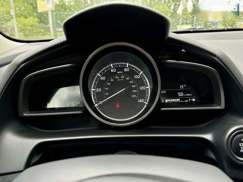 Toyota Yaris 2019 - фото 27
