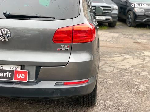 Volkswagen Tiguan 2015 серый - фото 13