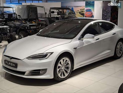 Tesla Model S 2018 - фото 4