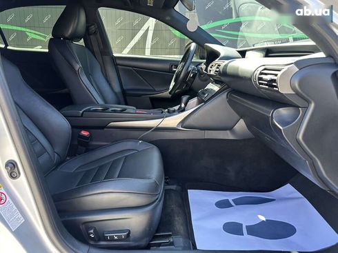 Lexus IS 2015 - фото 8