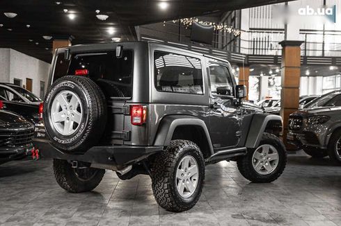 Jeep Wrangler 2017 - фото 21