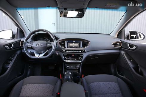 Hyundai Ioniq 2019 - фото 14