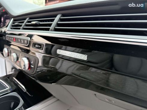 Audi Q7 2018 - фото 30