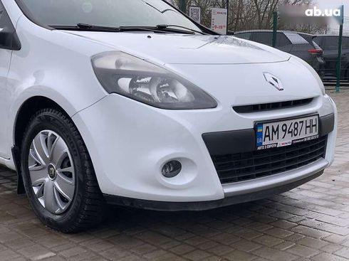 Renault Clio 2012 - фото 8