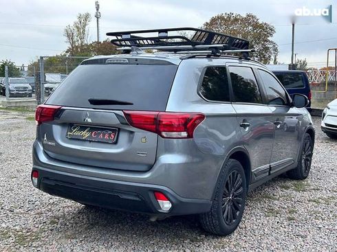 Mitsubishi Outlander 2020 - фото 5