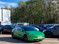 Продаж вживаних Tesla Model 3 в Київській області - купити на Автобазарі