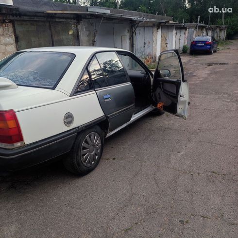 Opel Omega 1987 белый - фото 9