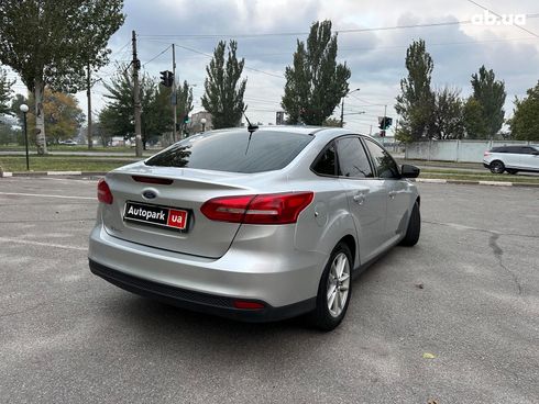 Ford Focus 2015 серый - фото 4