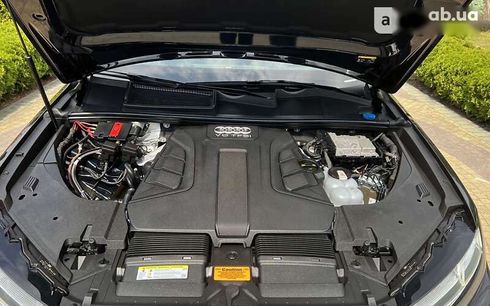 Audi Q7 2017 - фото 9