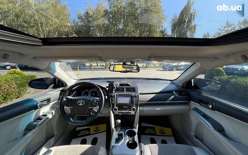Toyota Camry 2013 - фото 11