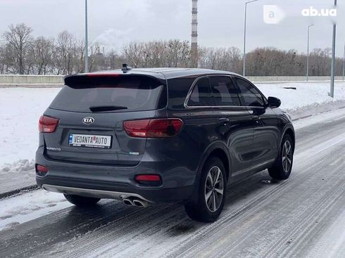 Kia Sorento 2019 - фото 4