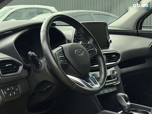 Hyundai Santa Fe 2018 - фото 25