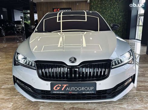 Skoda Superb 2023 - фото 2