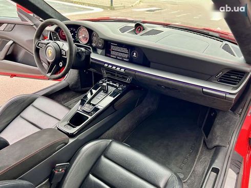 Porsche 911 2022 - фото 24