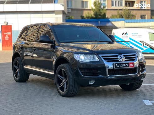 Volkswagen Touareg 2008 черный - фото 3