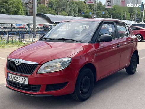 Skoda Fabia 2014 - фото 6