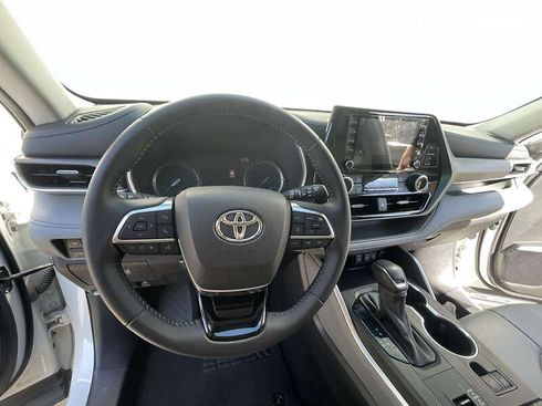 Toyota Highlander 2021 - фото 18