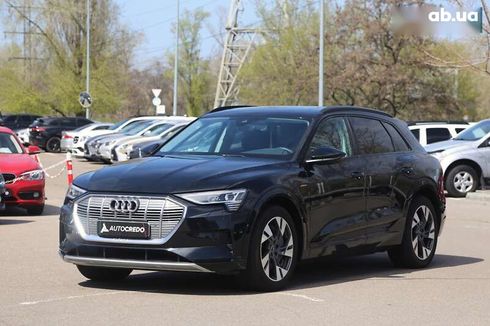 Audi E-Tron 2022 - фото 3