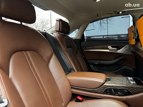 Audi A8 2016 серый - фото 39