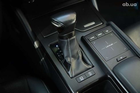 Lexus ES 2018 - фото 18