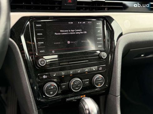 Volkswagen Passat 2020 - фото 25