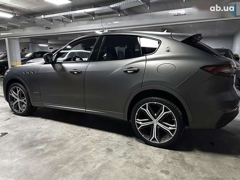 Maserati Levante 2019 - фото 16