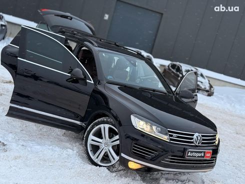 Volkswagen Touareg 2017 черный - фото 40