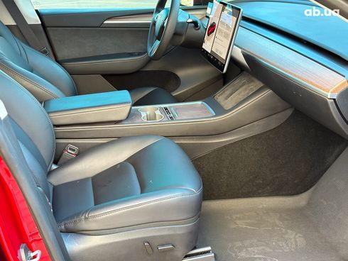 Tesla Model Y 2024 красный - фото 24