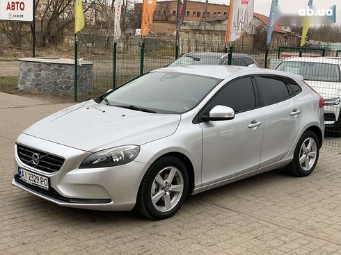 Volvo V40 2014 - фото 3