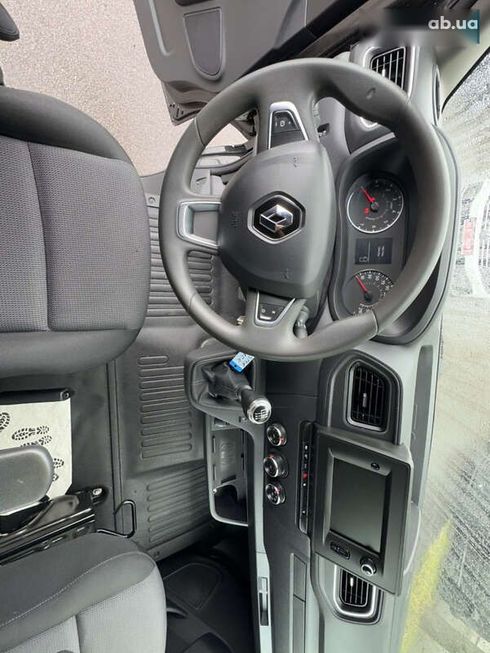 Renault Master 2021 - фото 21