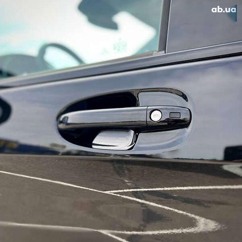 Mercedes-Benz V-Класс 2018 - фото 17