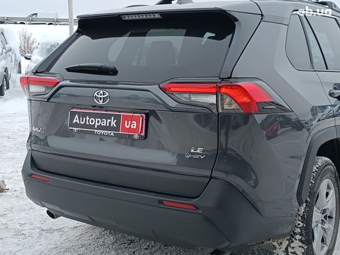 Toyota RAV4 2025 серый - фото 12