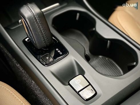 Volvo XC40 2020 - фото 19