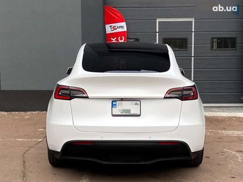 Tesla Model Y 2021 - фото 9