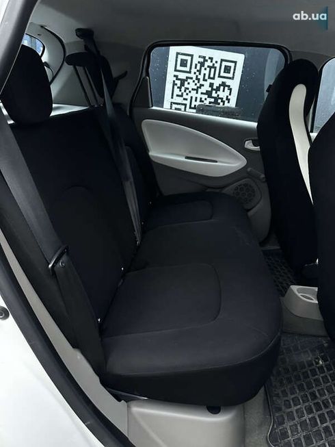 Renault Zoe 2015 - фото 10