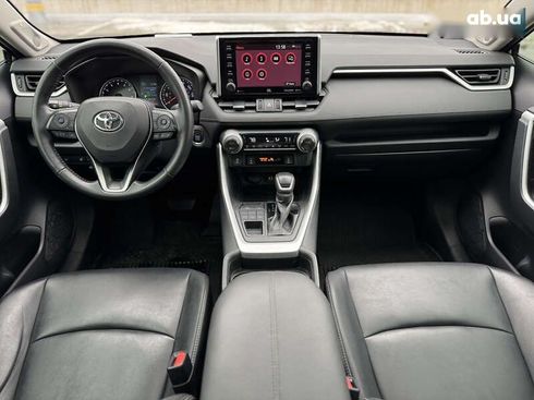 Toyota RAV4 2019 - фото 23