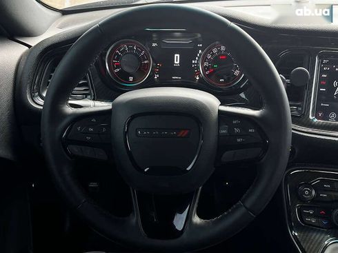 Dodge Challenger 2017 - фото 14