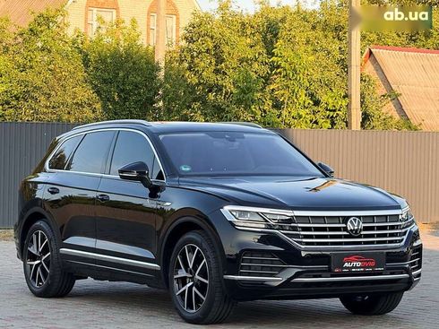 Volkswagen Touareg 2022 - фото 2