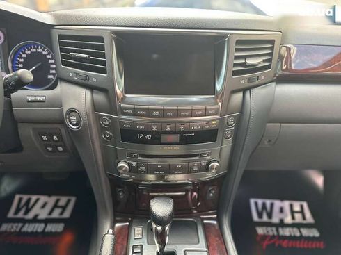 Lexus LX 2010 - фото 16