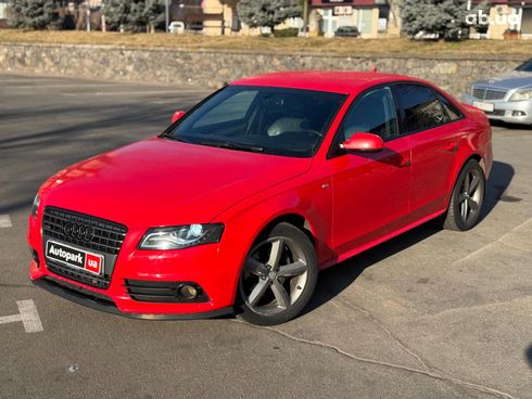 Audi A4 2010 красный - фото 4