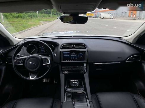 Jaguar F-Pace 2018 - фото 25