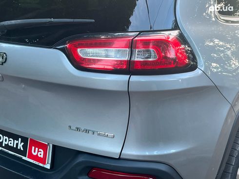 Jeep Cherokee 2015 серый - фото 11