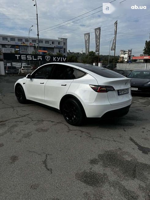 Tesla Model Y 2021 - фото 13