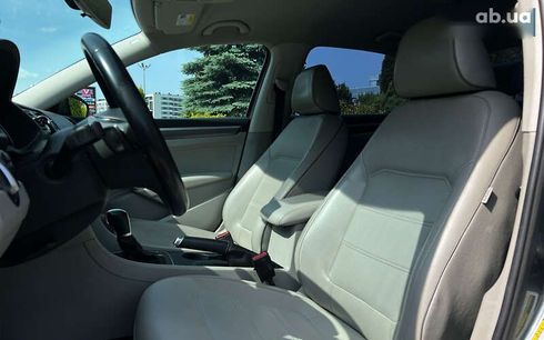 Volkswagen Passat 2016 - фото 14