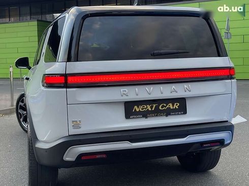 Rivian R1S 2022 - фото 16