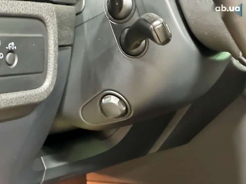 Volkswagen Touareg 2015 - фото 23