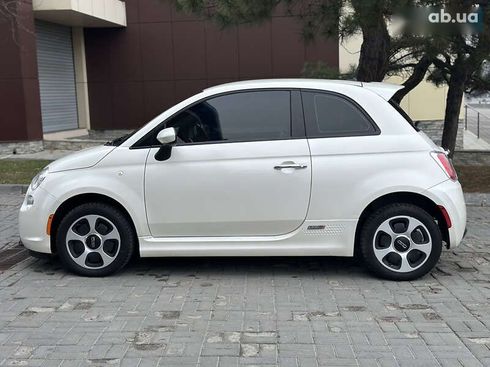 Fiat 500E 2015 - фото 9