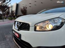 Купити Nissan бу в Києві - купити на Автобазарі
