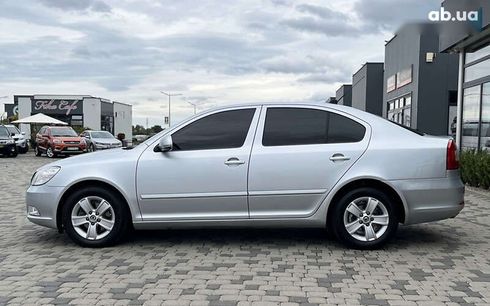 Skoda Octavia 2010 - фото 4